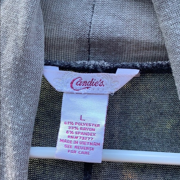 5/$20 🥰Candies Sweater - Picture 2 of 4